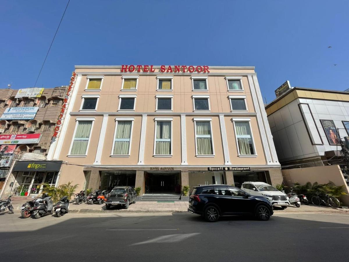Hotel Santoor Варанасі Екстер'єр фото