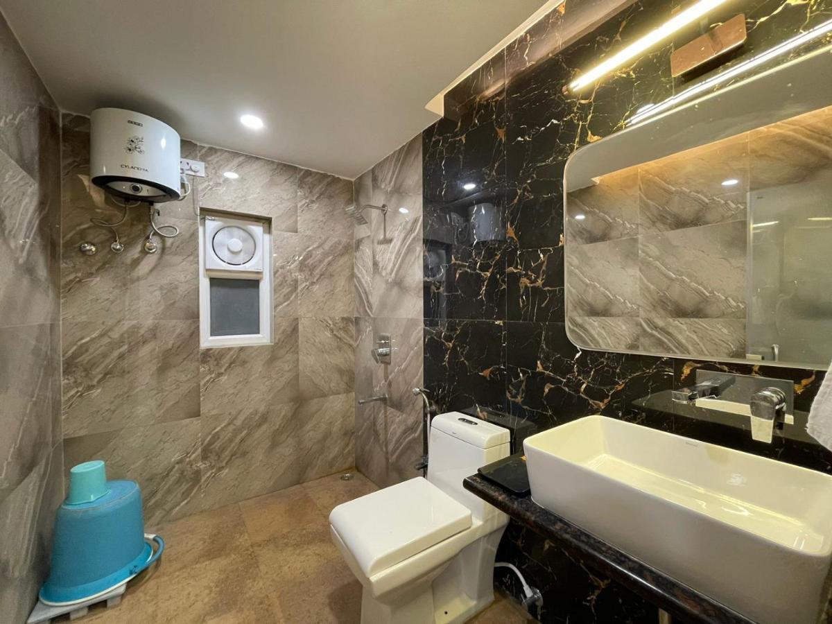 Hotel Santoor Варанасі Екстер'єр фото