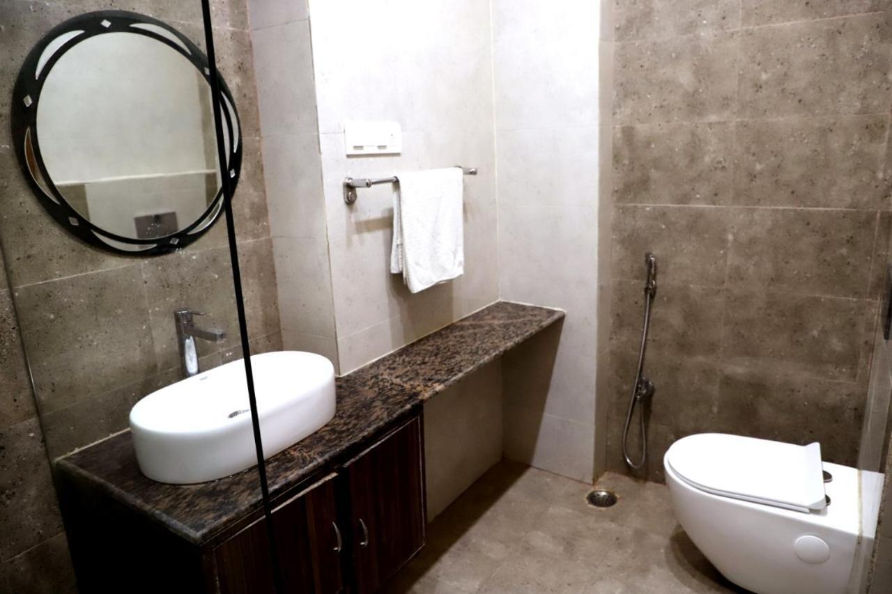 Hotel Santoor Варанасі Екстер'єр фото